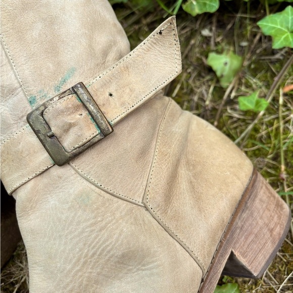 Vintage tall leather fashion boots light beige round toe side zip boots 8 - Picture 11 of 12